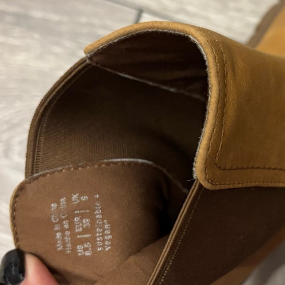 Like-New Call It Spring Tan Ankle Boots – Size 8.5! - Picture 6 of 13